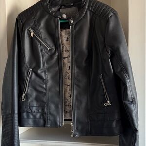 Catalonia Black Faux Leather Jacket with Zipper Details Size M